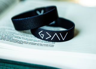God is Greater Than the Highs and Lows Stretchy Bracelet